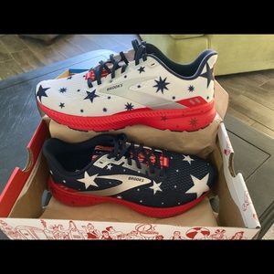 Brooks Launch 8 Running Shoes